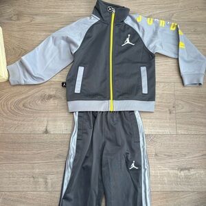 Jordan Toddler Tracksuit Set 3T Gray Yellow Zip Athletic Outfit Nike